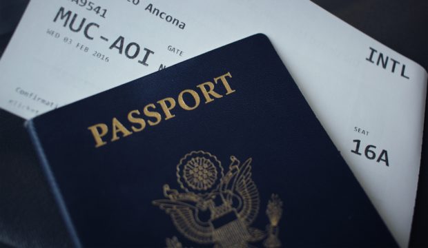 Passeport, Visa et AVE pour le Canada