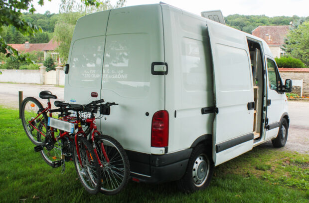 Porte vélo sur notre fourgon aménagé